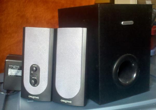 computer_speakers.jpg